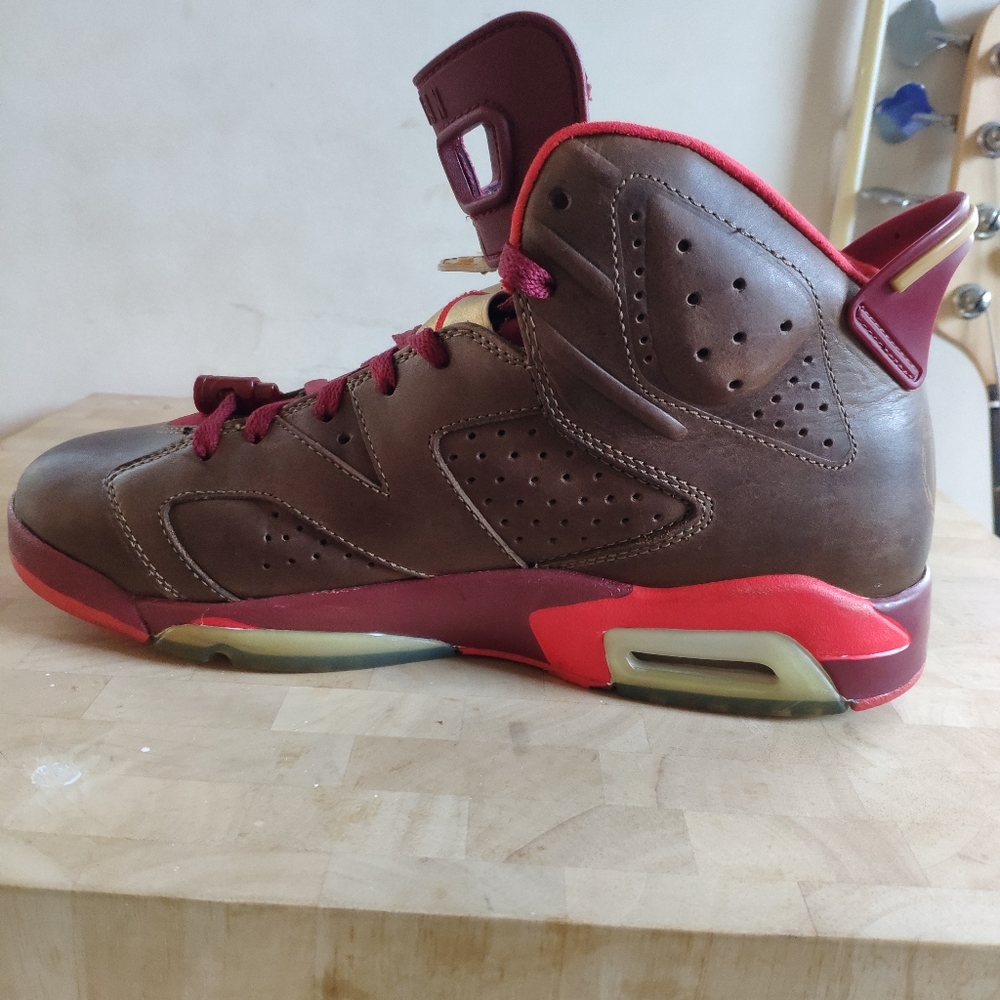 Nike Air Jordan 6 - "Cigar" Retro - Picture 11 of 16
